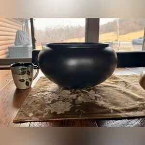 Crate and Barrel Jimena Black Ceramic Bowl- Large Centerpiece $155. Huge Sale